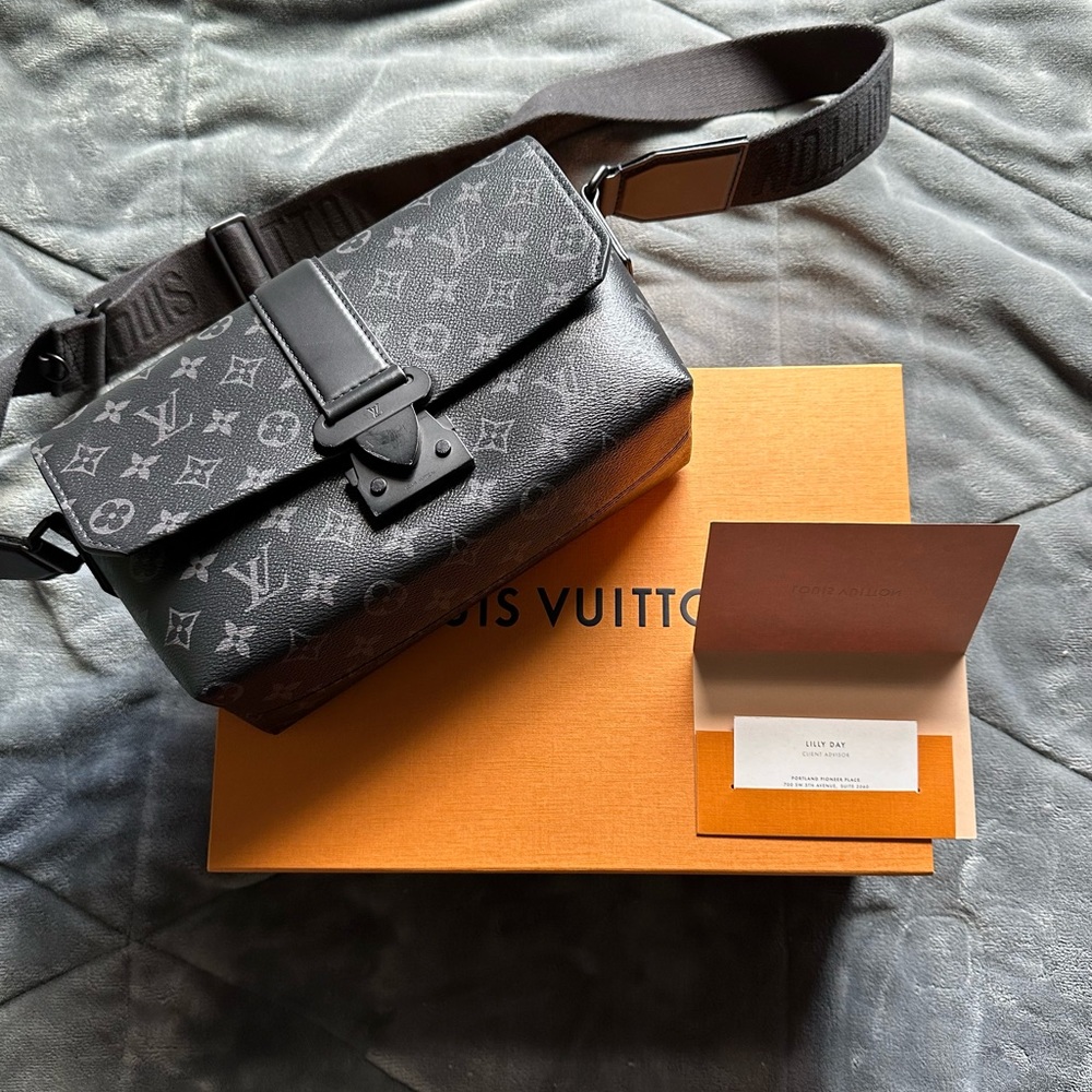 Authentic Louis Vuitton S-Cape Messenger Bag- Posh Authenticated Reseller!